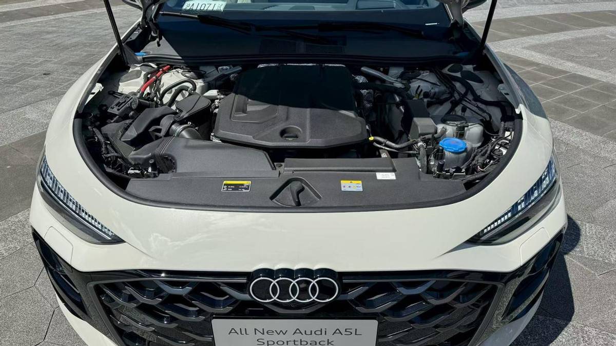 搭上華為即開掛!試駕奧迪A5L sportback:好開又智能!