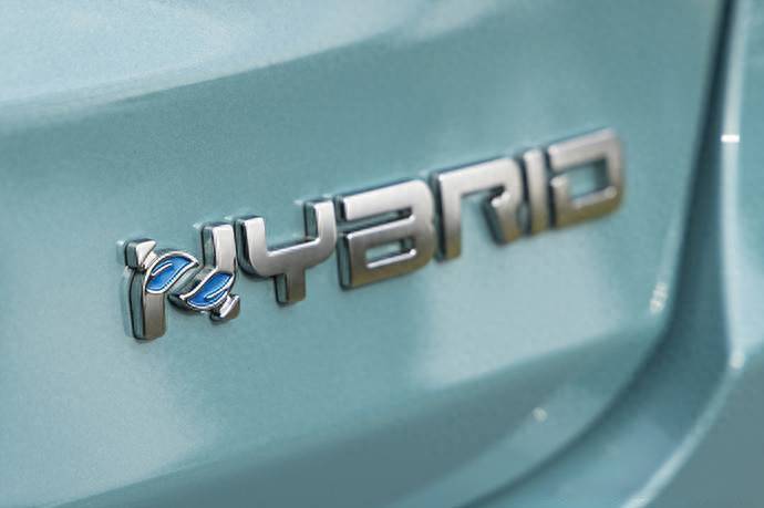 應(yīng)對(duì)歐洲法規(guī)!斯特蘭蒂斯加速輕混車(chē)型的推廣!