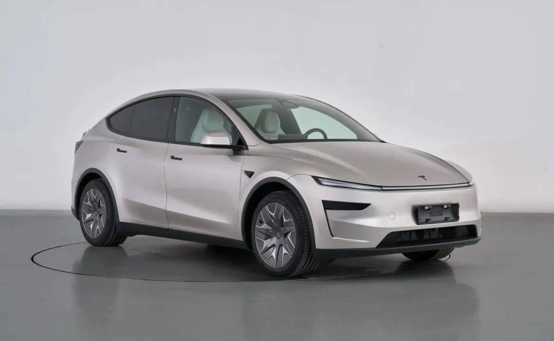 特斯拉入局大六座!Model Y L能有多少機(jī)會(huì)?