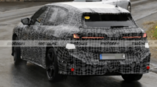 全新寶馬iX3 M諜照曝光,馬力或超700匹,26年發布