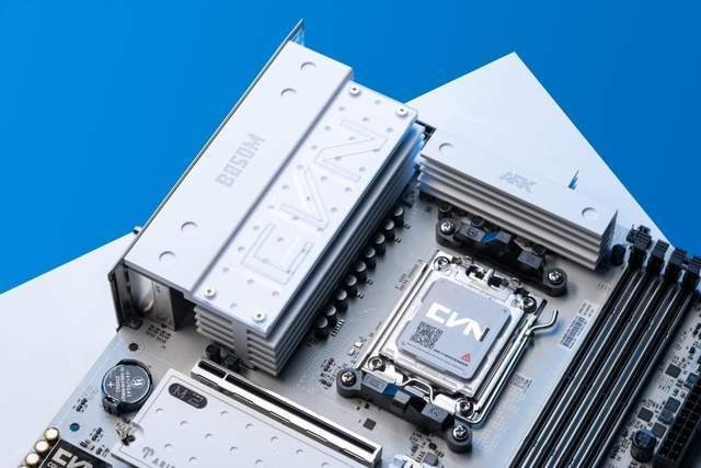 七彩虹CVN B850M ARK FROZEN V14方舟主板測評