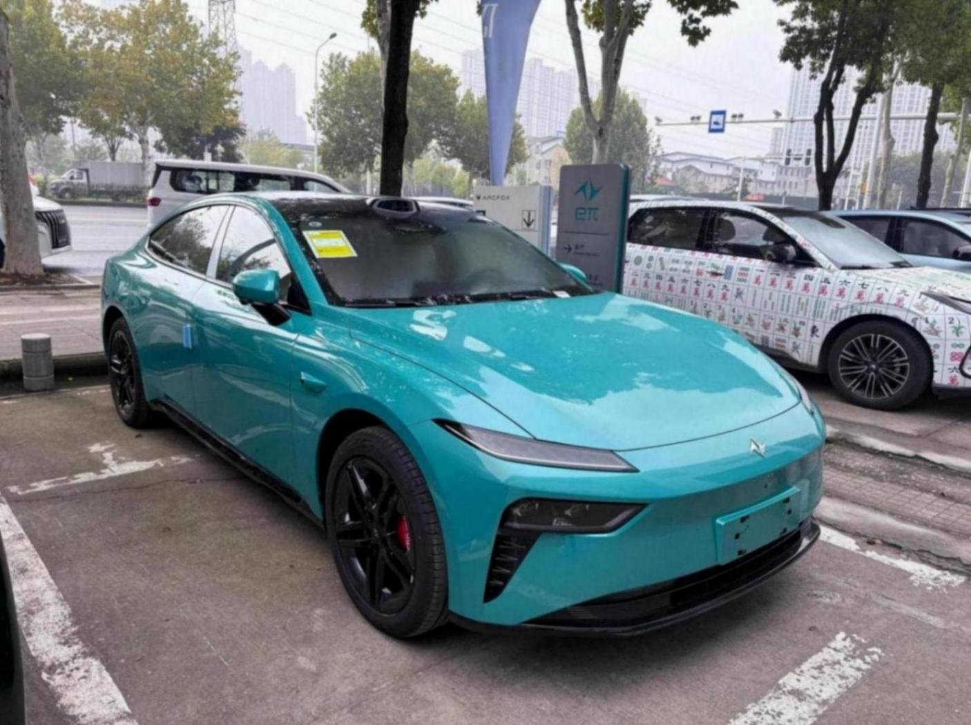 年輕人有福了!東風奕派eπ007+實拍,顏值性能雙升級,又要火?