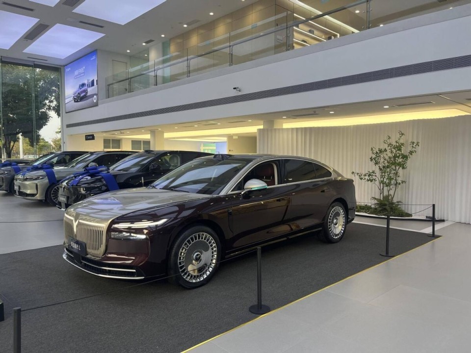 別急著買混動!今年二三十萬插混增程車保值率明年要“涼涼” 圖片